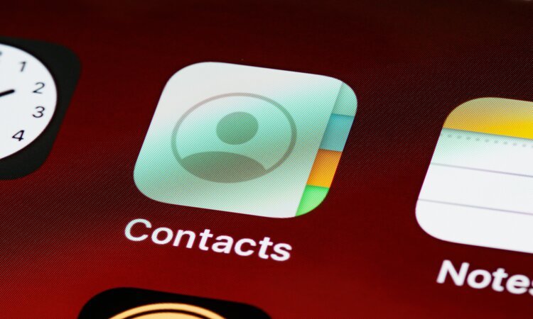How to Add, Delete, Block, Import, Export, and Find Contacts on LinkedIn